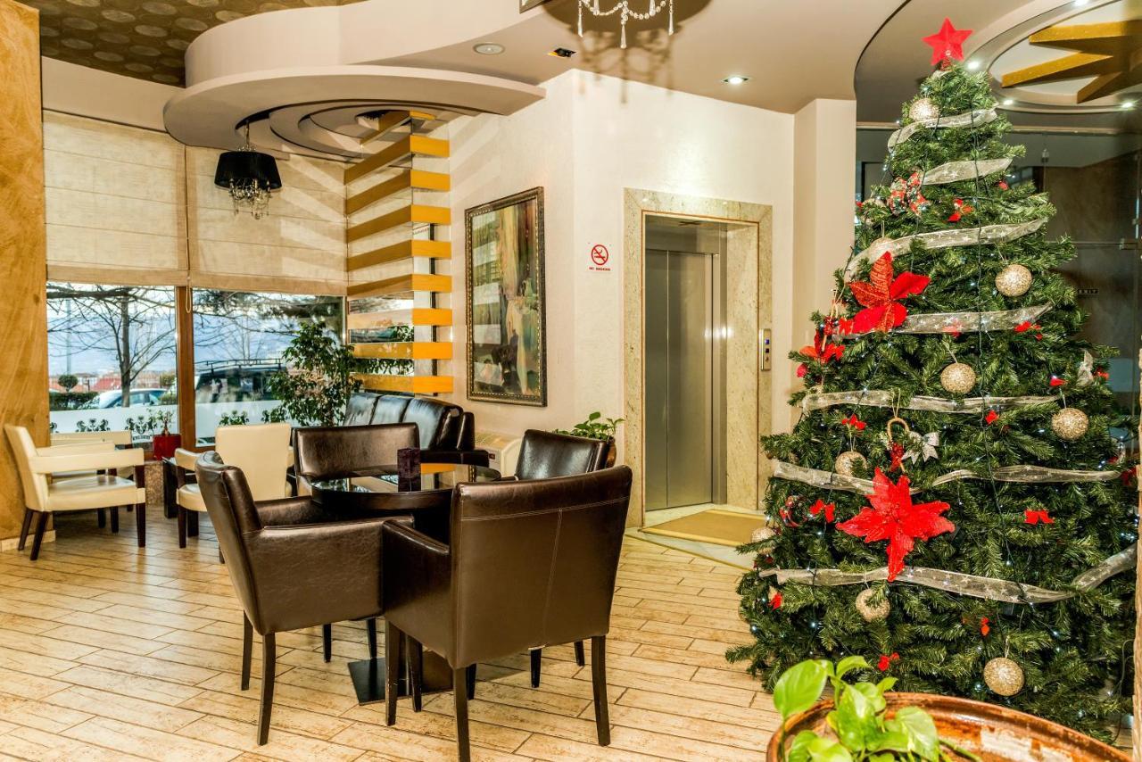 Hotel George Korce Luaran gambar