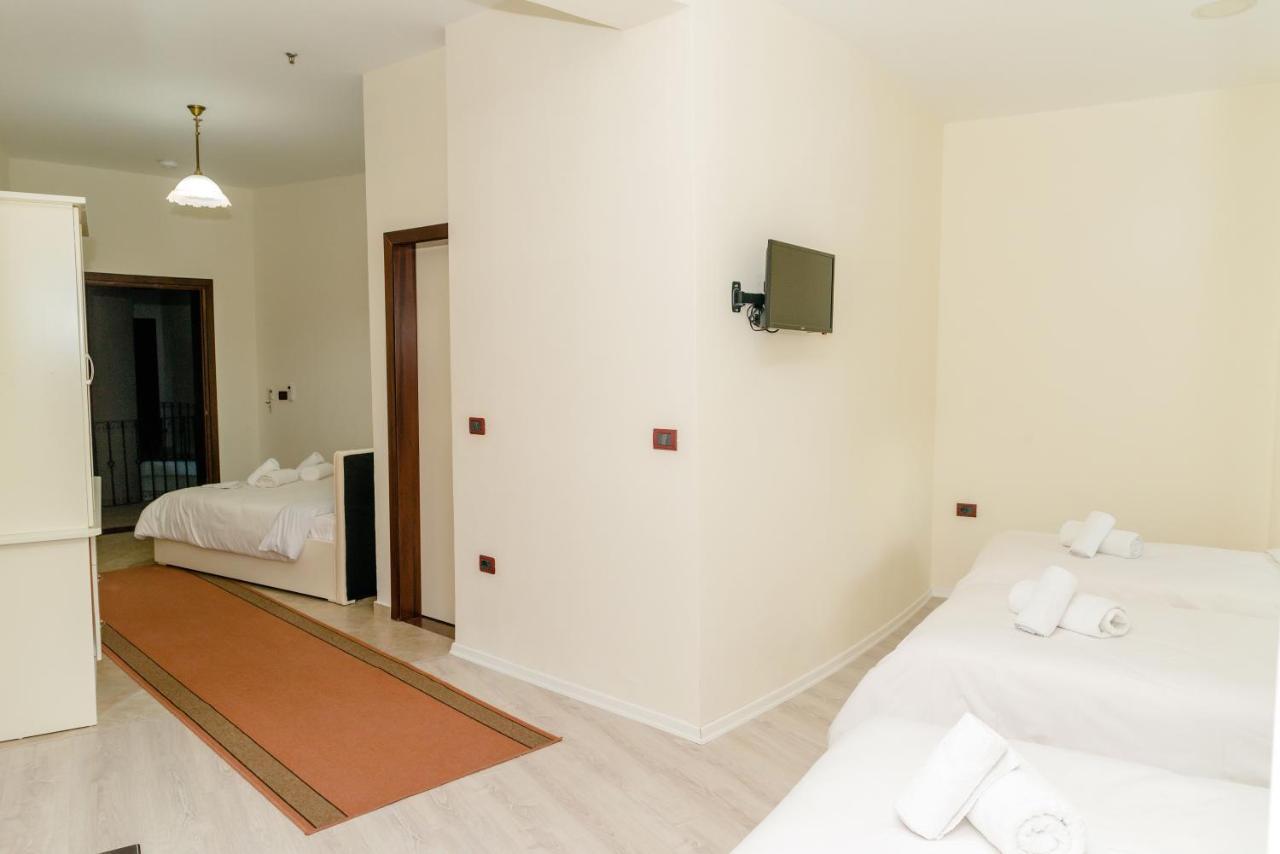 Hotel George Korce Luaran gambar