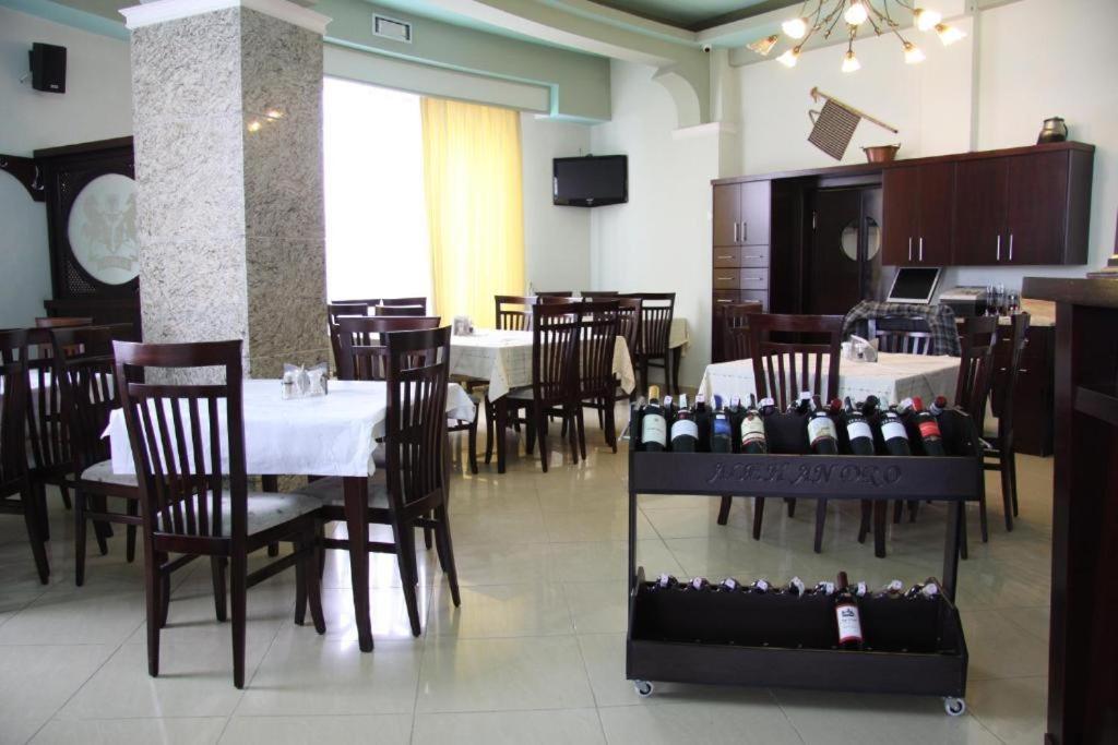 Hotel George Korce Luaran gambar