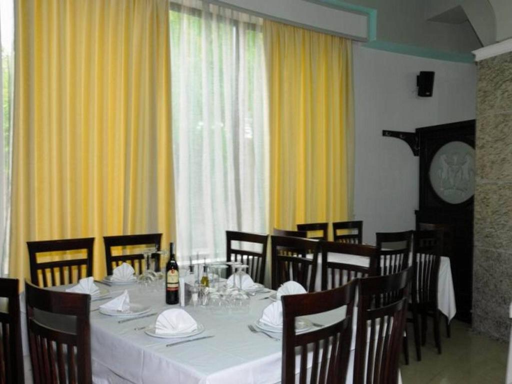 Hotel George Korce Luaran gambar