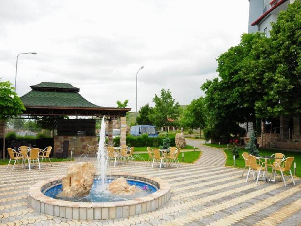 Hotel George Korce Luaran gambar