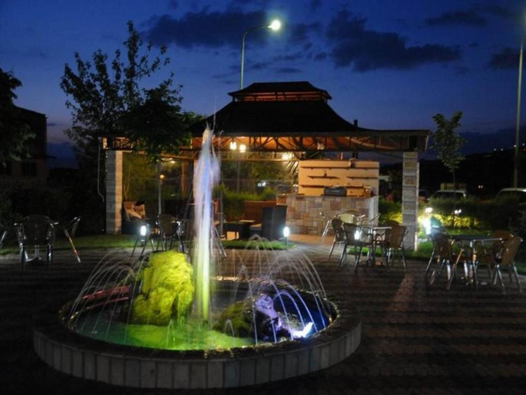 Hotel George Korce Luaran gambar